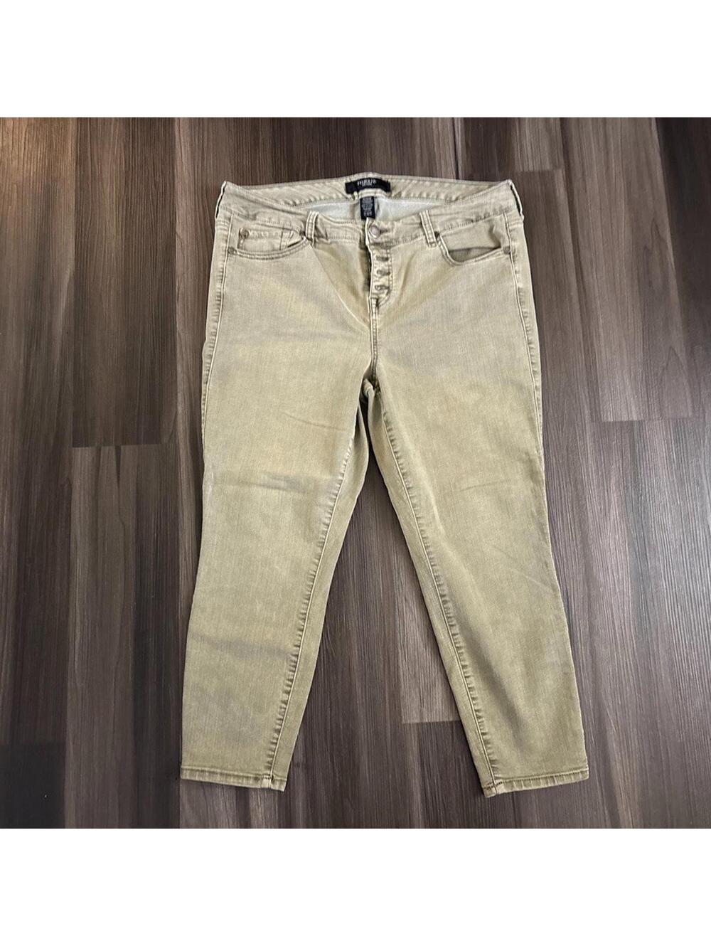Torrid Women's Green Jeans Jeggings Plus Size 18 Stretch Button Fly Ankle